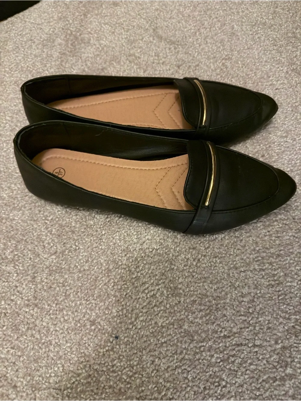 Obtaom Women's Pointy Toe Loafer Flat